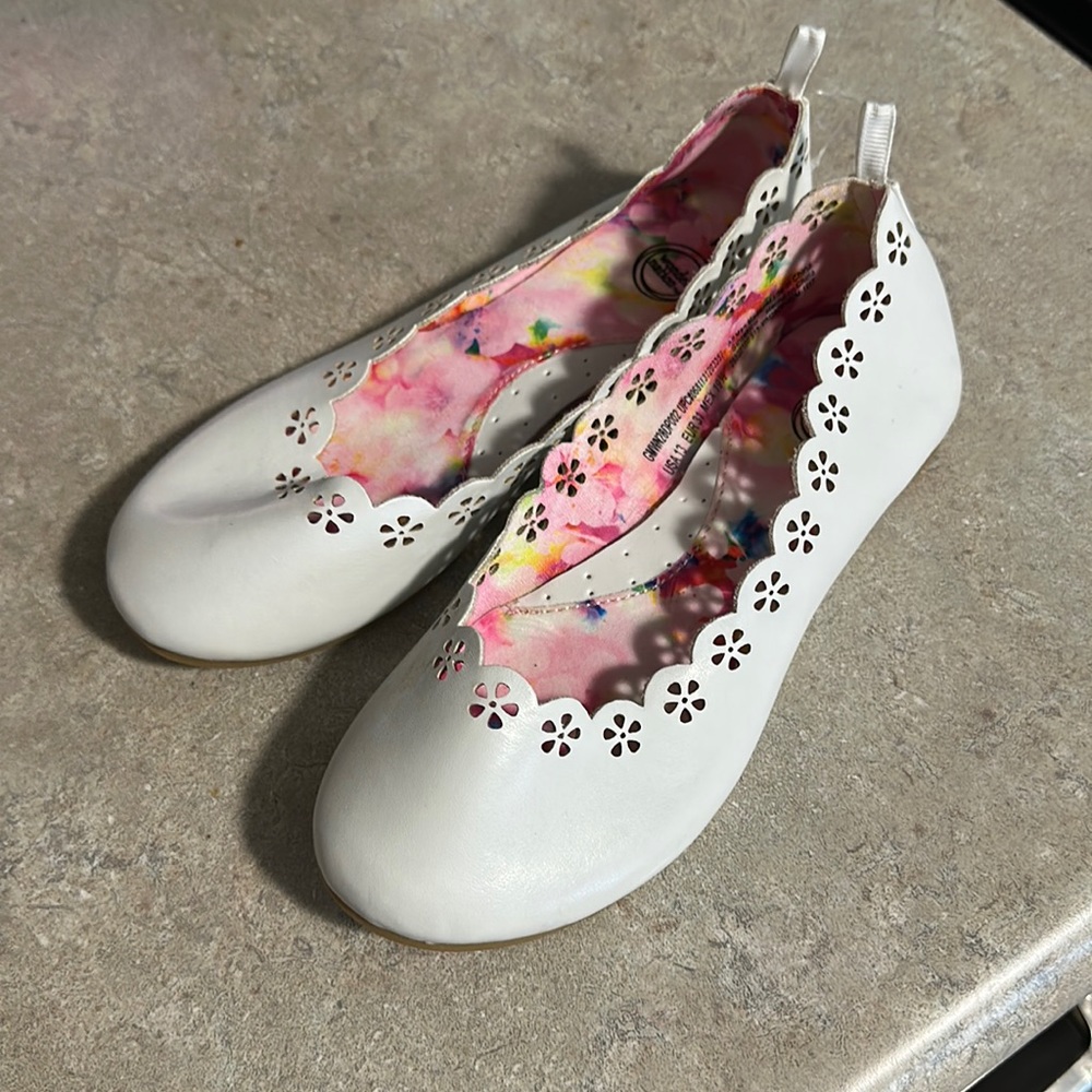 White Dress Shoes Flats Kids size 13 Girls